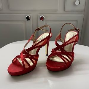 Red Adrianna Papell heels size 6